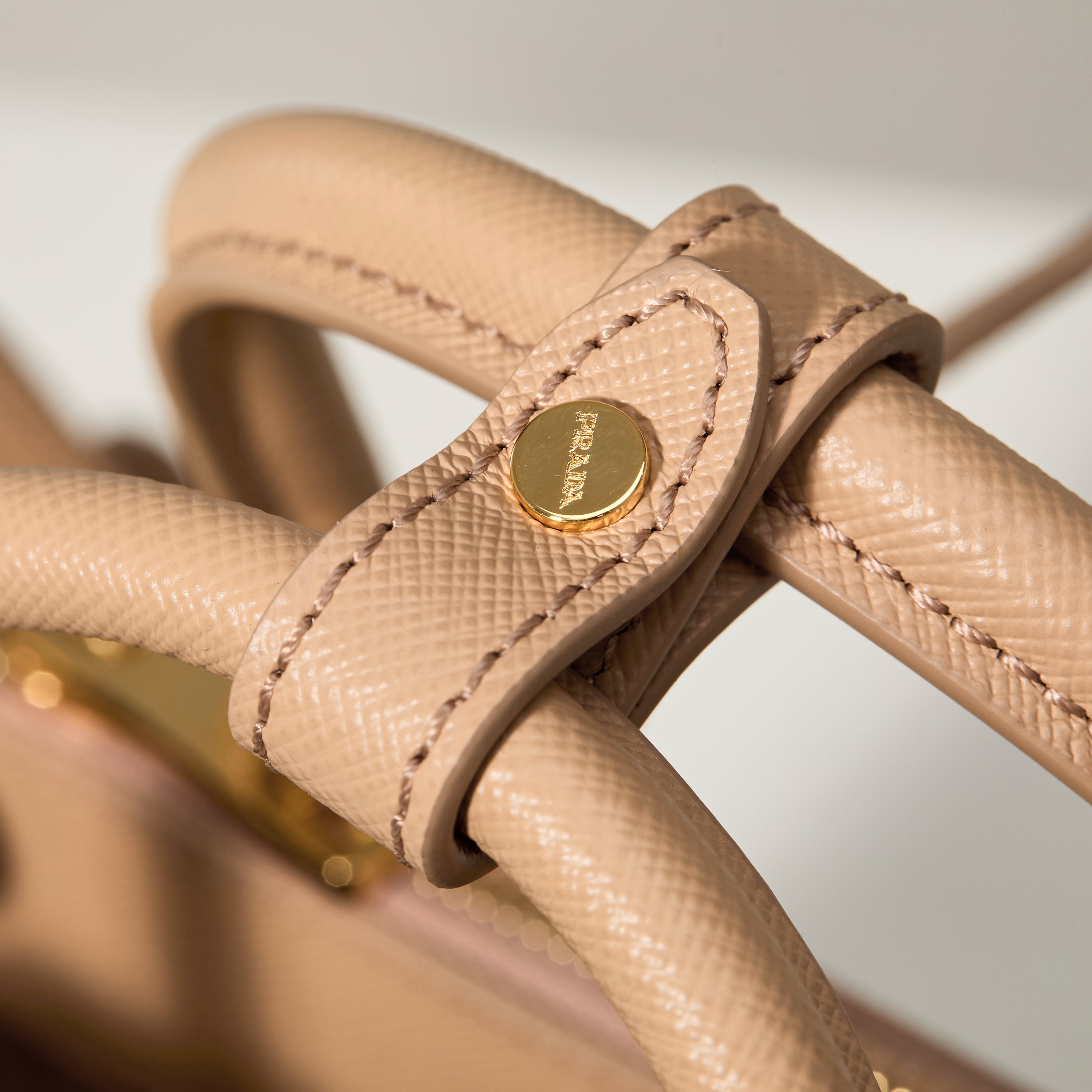 Prada 프라다 미니 갤러리아 토트백 사피아노 레더 카멜 핑크 골드 20cm 18