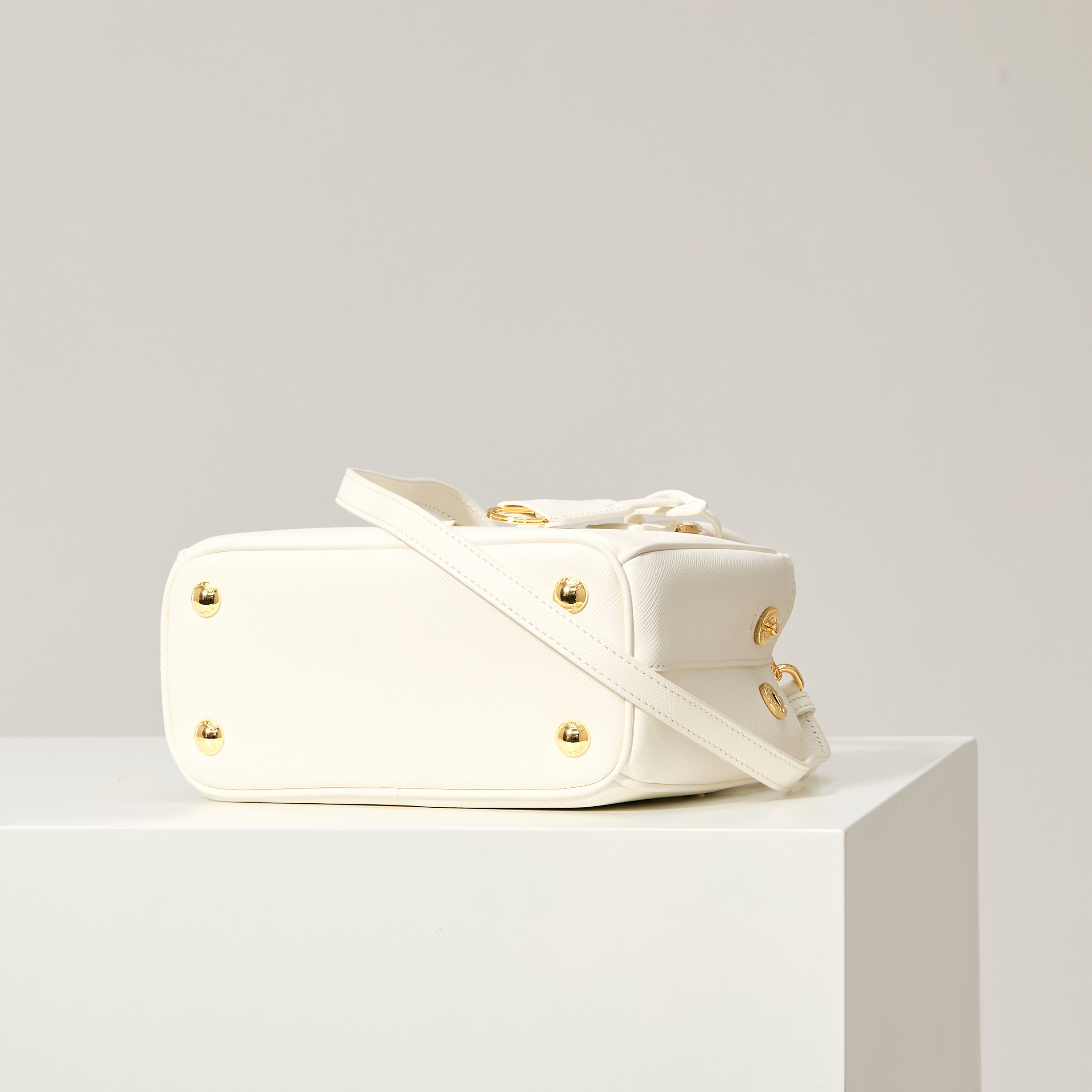 Prada 프라다 미니 갤러리아 토트백 사피아노 레더 아이보리 골드 20cm 4