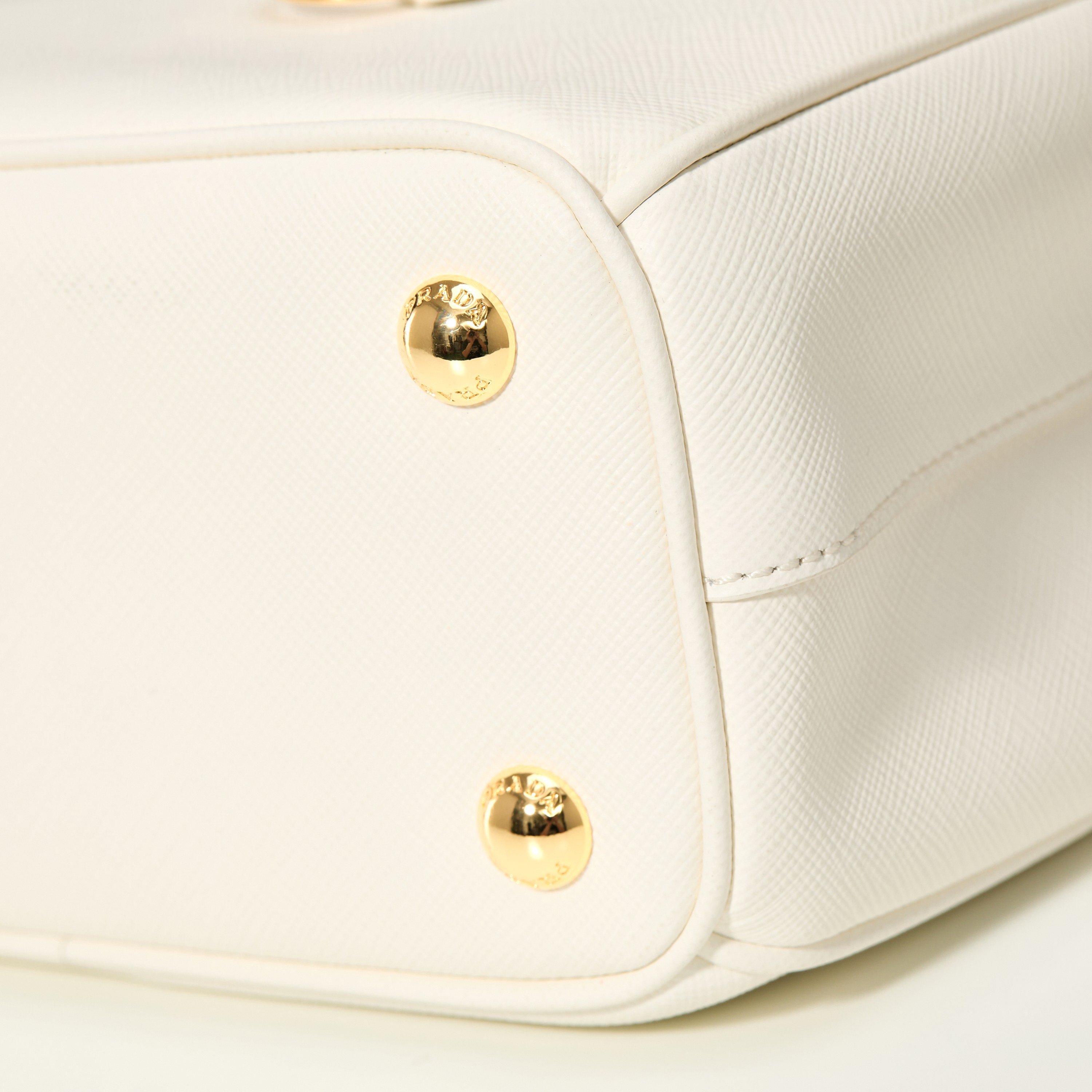 Prada 프라다 미니 갤러리아 토트백 사피아노 레더 아이보리 골드 20cm 15