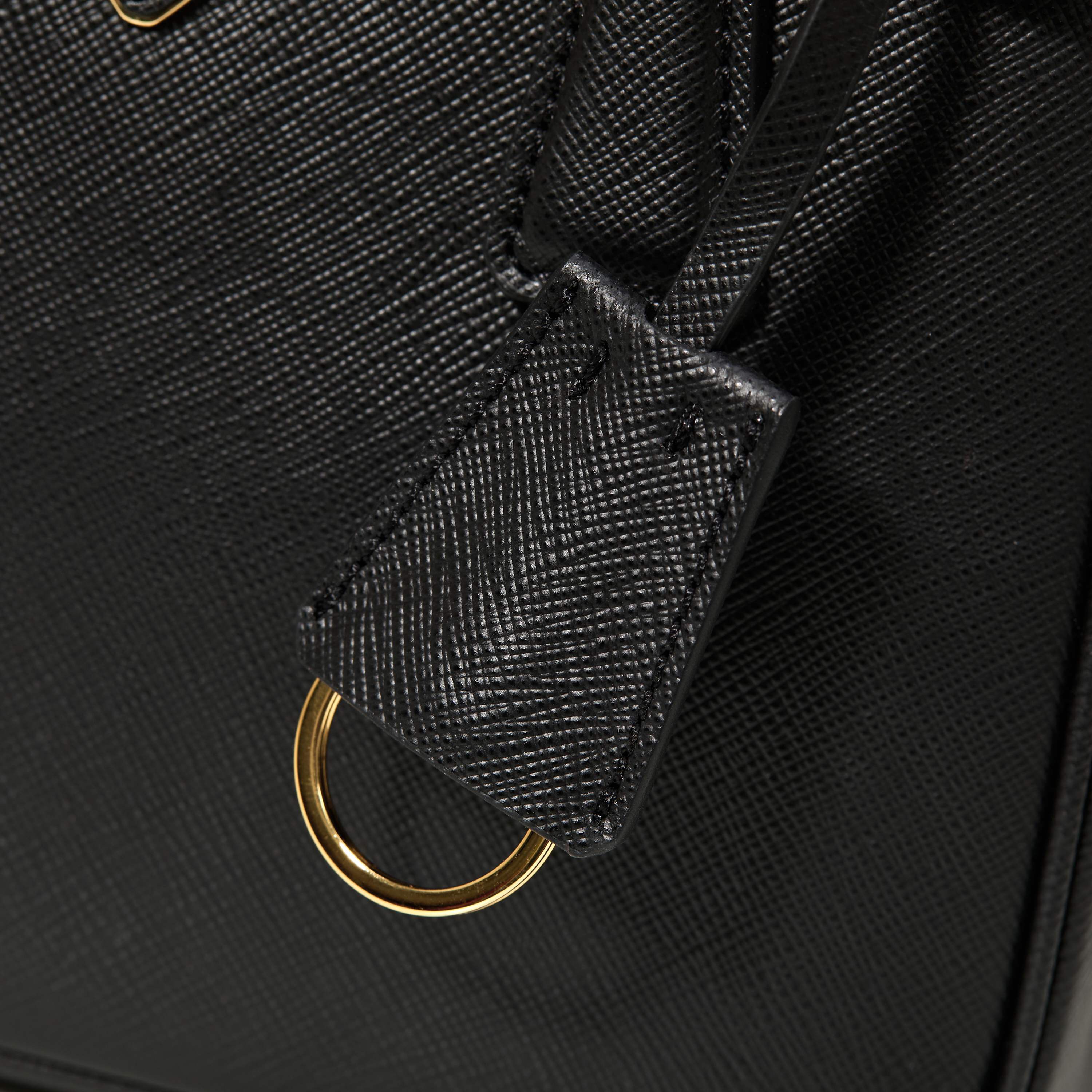 Prada 프라다 미니 갤러리아 토트백 사피아노 레더 블랙 골드 20cm 17