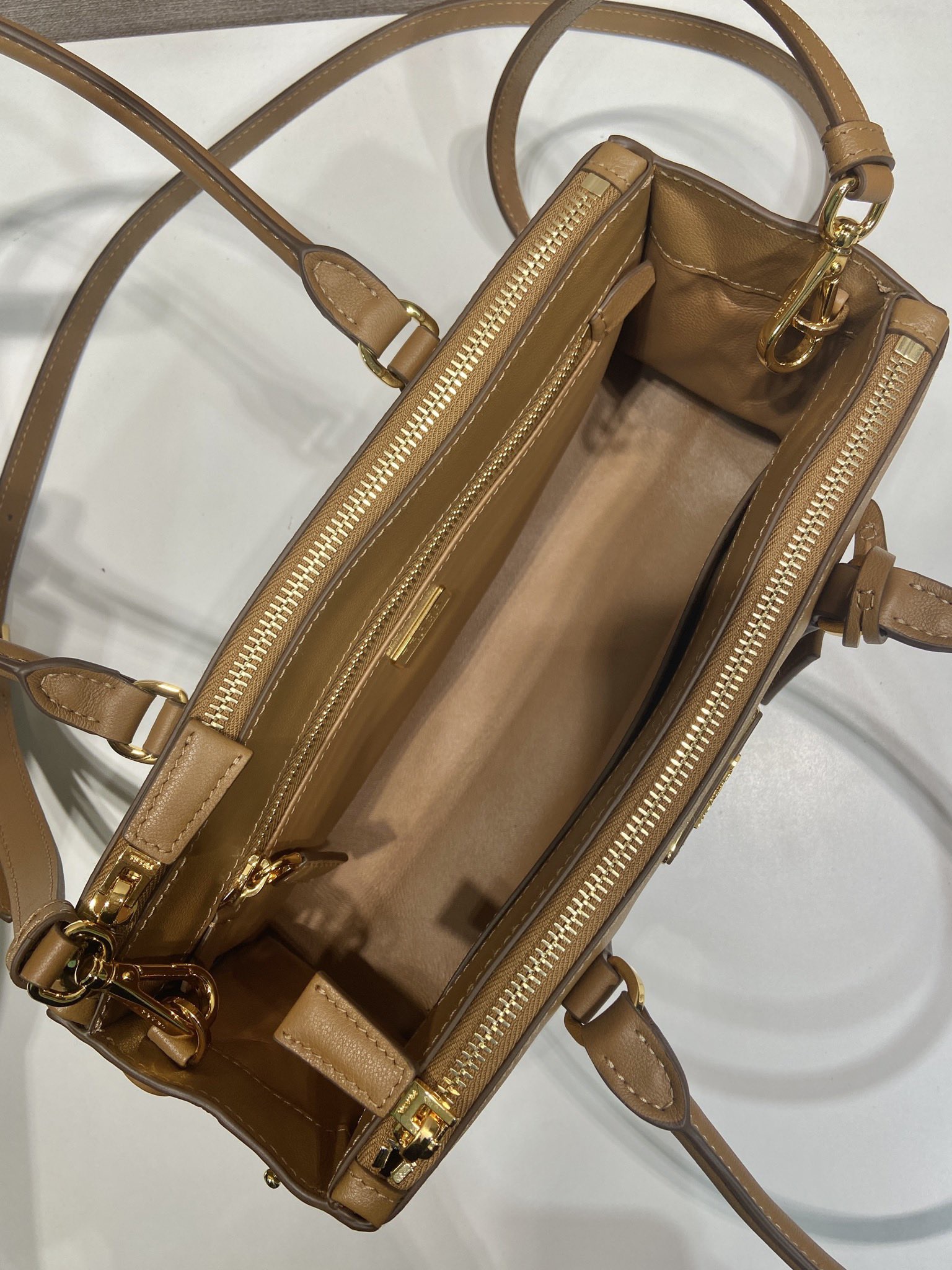 Prada 프라다 1BA457 더블 핸들 토트백 레더 브라운 골드 28cm 8