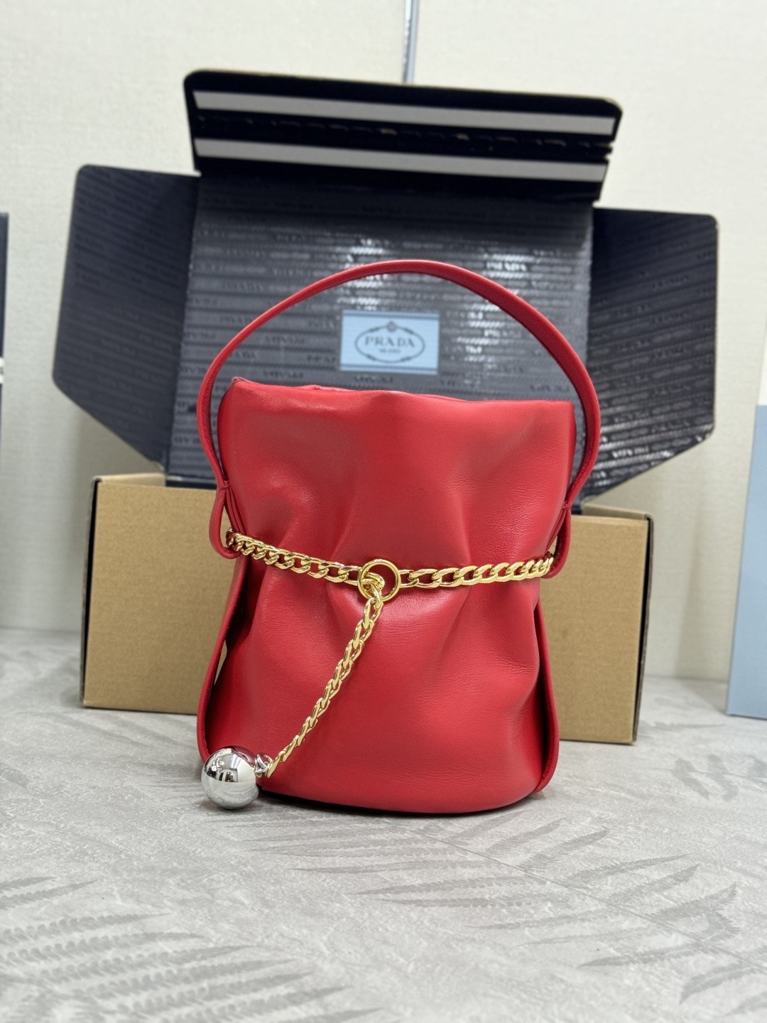 Prada 프라다 1BE088 램스킨 버킷백 골드 체인 블랙 7