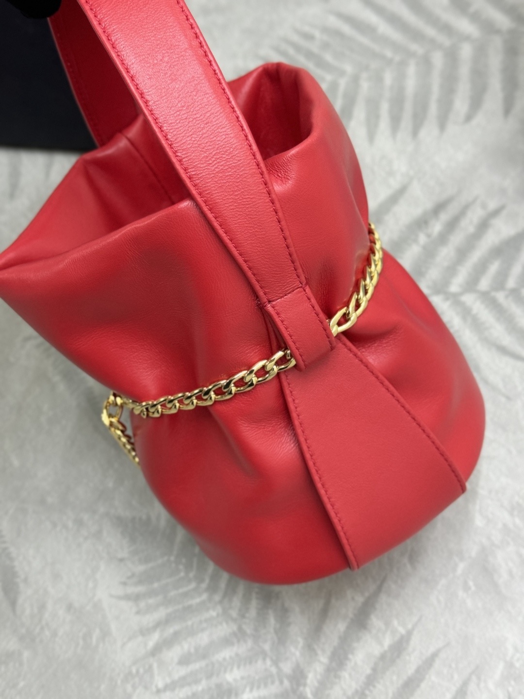 Prada 프라다 1BE088 램스킨 버킷백 골드 체인 블랙 10