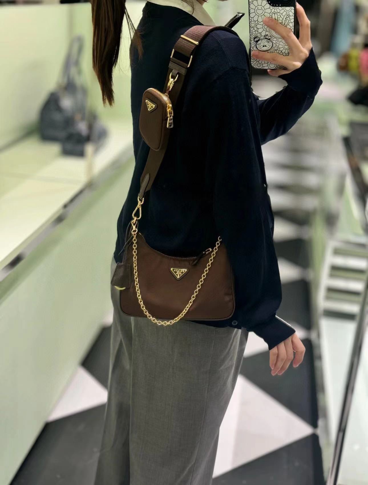 Prada 프라다 1BH204 리에디션 나일론 호보백 3-in-1 테수토 브라운 골드 하드웨어 5