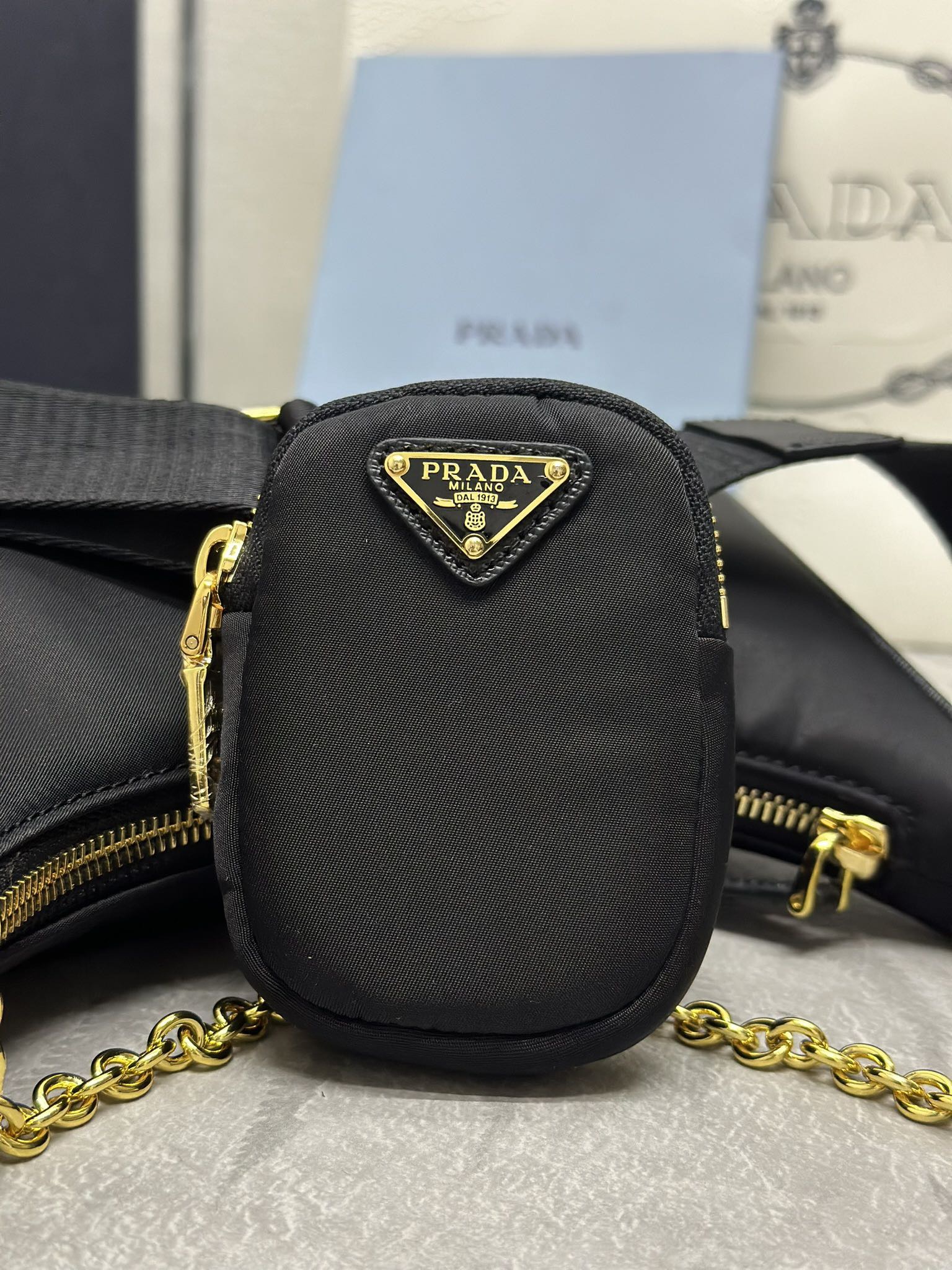 Prada 프라다 1BH204 리에디션 나일론 호보백 3-in-1 테수토 브라운 골드 하드웨어 5