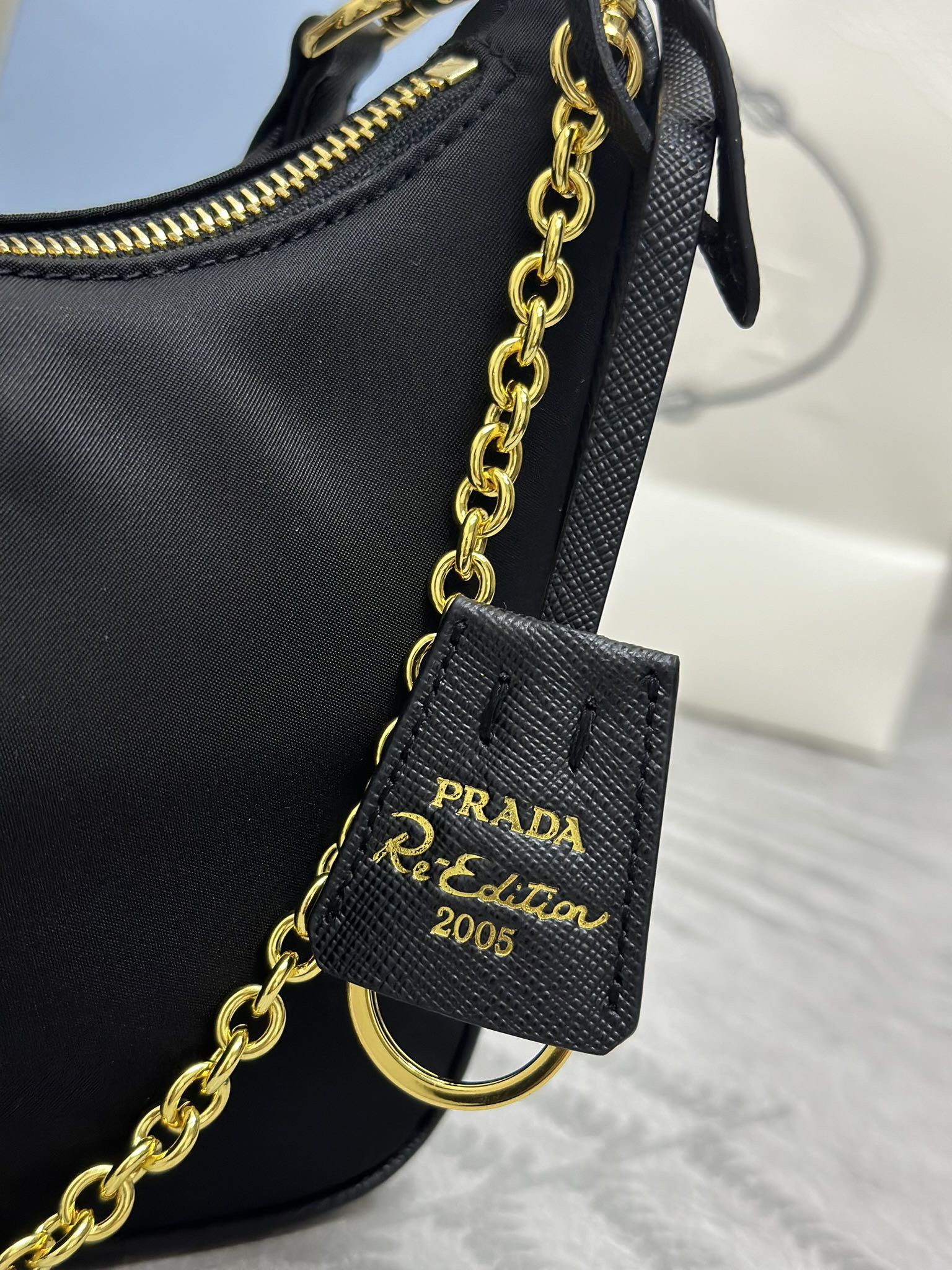 Prada 프라다 1BH204 리에디션 나일론 호보백 3-in-1 테수토 브라운 골드 하드웨어 6