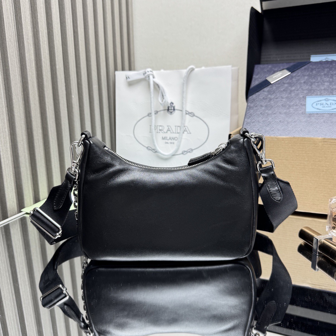 Prada 프라다 Re-Edition 2005 램스킨 3-in-1 숄더백 블랙 실버 하드웨어 2