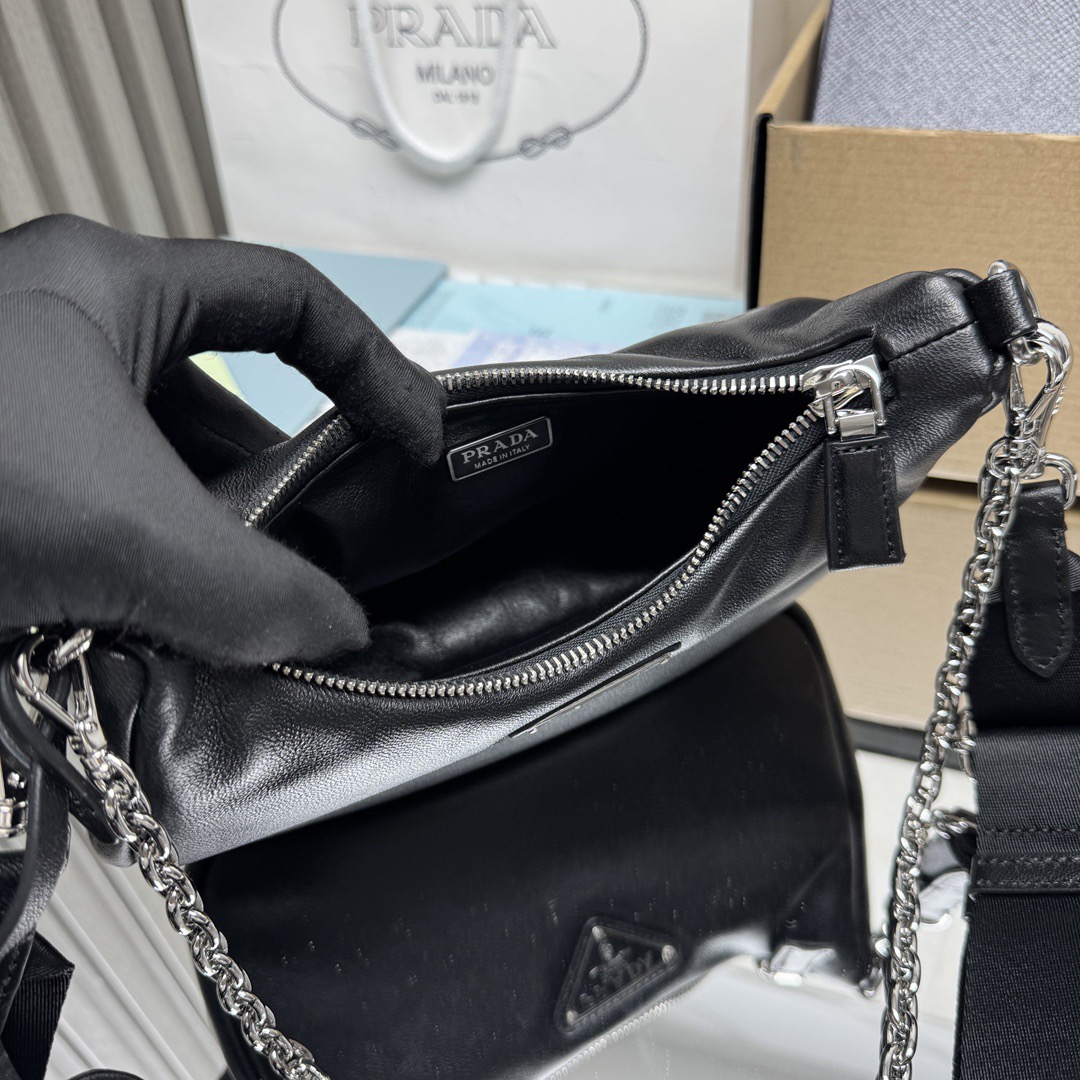 Prada 프라다 Re-Edition 2005 램스킨 3-in-1 숄더백 블랙 실버 하드웨어 8