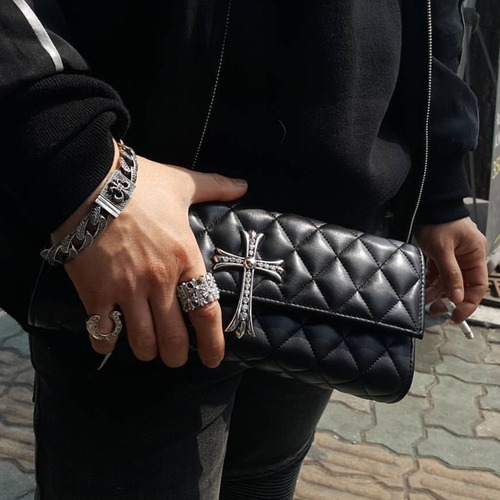 Chrome Hearts Quilted Cross Chain Clutch 크롬하츠 퀼팅 크로스 체인 클러치