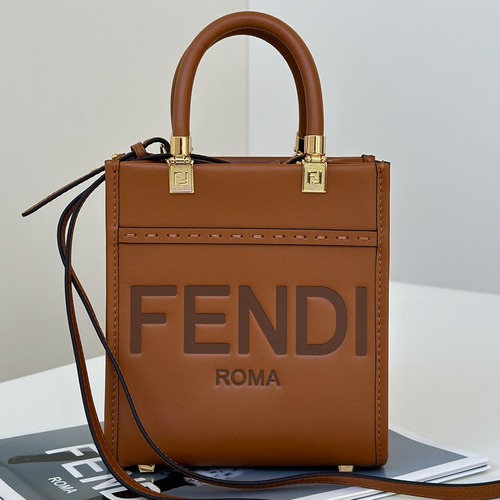 FENDI FF Leather Mini Tote 펜디 FF 레더 미니 토트백 브라운칼라 16.5