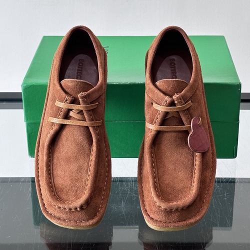 Bottega Veneta Intrecciato Suede Derby Shoes 보테가 베네타 인트레치아토 스웨이드 남녀공용 더비 슈즈 브라운