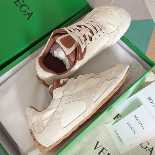 Bottega Veneta Orbit Flash Sneakers 보테가 베네타 오빗 플래시 남녀공용 스니커즈 화이트/브라운