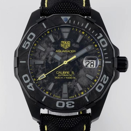 TAG Heuer Aquaracer Carbon 41mm Automatic Watch 태그호이어 아쿠아레이서 카본 41mm 오토매틱 시계