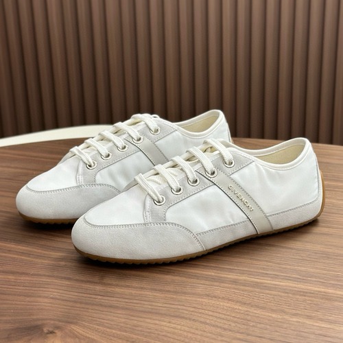 GIVENCHY 지방시 남성 스니커즈