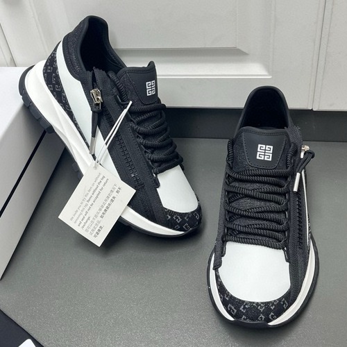 Givenchy 지방시 Spectre 4G 로고 남성 스니커즈