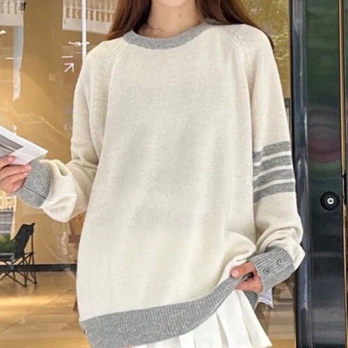 Thom Browne 톰브라운 울 블렌드 버튼 디테일 크루넥 니트