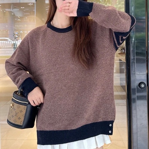 Thom Browne 톰브라운 울 블렌드 버튼 디테일 크루넥 니트