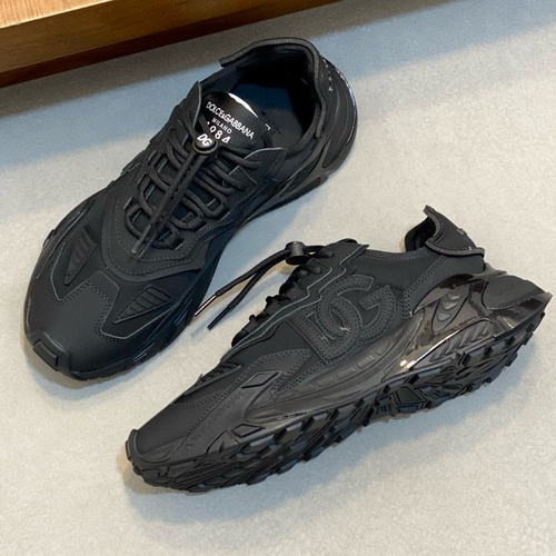 Dolce & Gabbana 돌체앤가바나 DG Cushion 남성 스니커즈 (화이트 & 블랙 믹스 디자인)