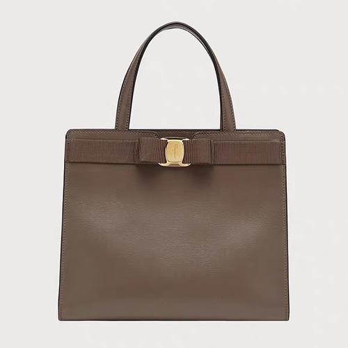 Ferragamo 페라가모 FW2023 Vara 리본 장식 핸드백
