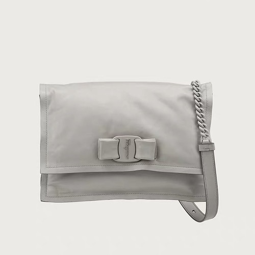 FERRAGAMO 살바토레 페라가모 FW2023 Vara 리본 장식 숄더백