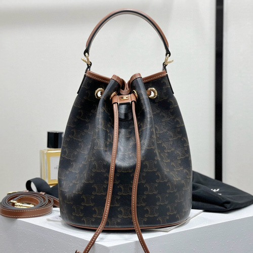 Celine 셀린느 클라라 로고 패턴 소가죽 버킷백
