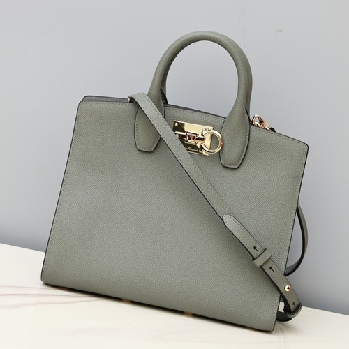 FERRAGAMO 페라가모 FW2023 스튜디오 시리즈 핸드백