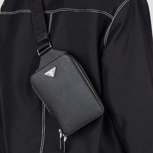 PRADA 프라다 FW2023 사피아노 가죽 크로스백