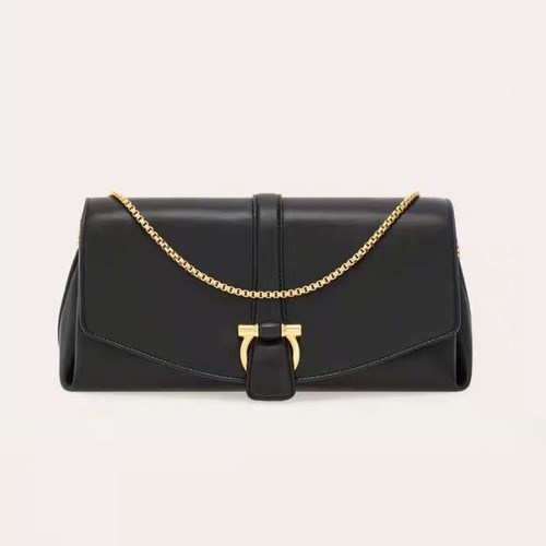 FERRAGAMO 페라가모 FW2023 Gancini 체인 숄더백