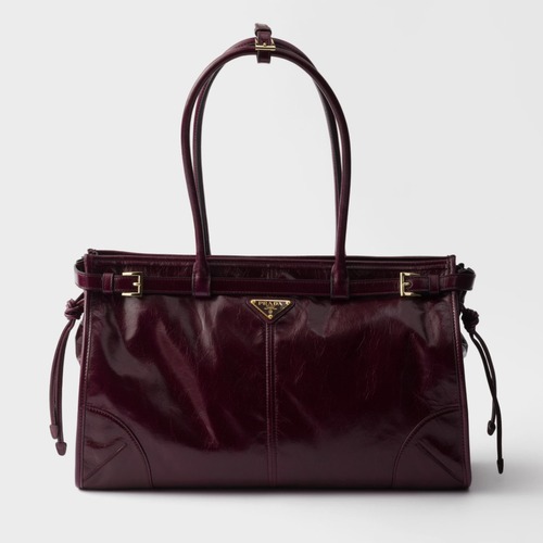 PRADA 프라다 FW2023 유광 가죽 토트백