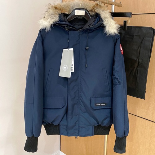 CANADA GOOSE 캐나다구스 FW2025 후드 패딩 재킷