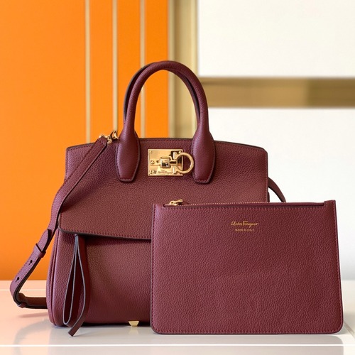 Ferragamo 살바토레 페라가모 FW2023 Gancini 잠금장치 토트백