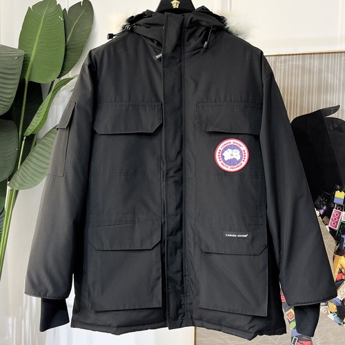 CANADA GOOSE 캐나다구스 FW2024 클래식 다운 재킷