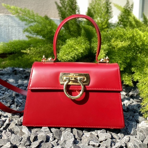 FERRAGAMO 페라가모 FW2023 Gancino 빈티지 가죽 핸드백