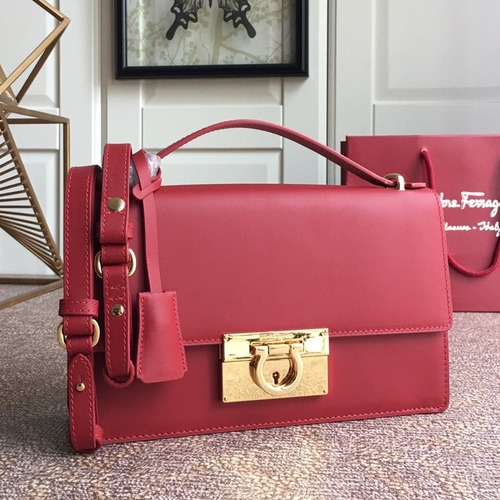 FERRAGAMO 페라가모 간치니 클래식 플랩 숄더 & 크로스백 미디엄 FZ-21E099