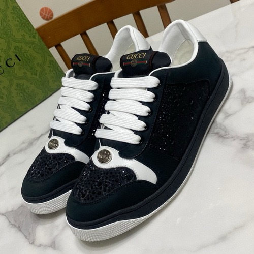 Gucci 구찌 블랙 스팽글 로고 스니커즈