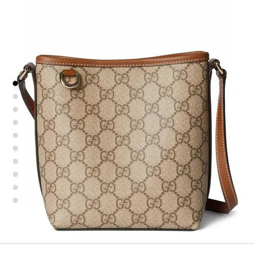 GUCCI 구찌 GG Emblem 시리즈 섬유 슬림 버킷백