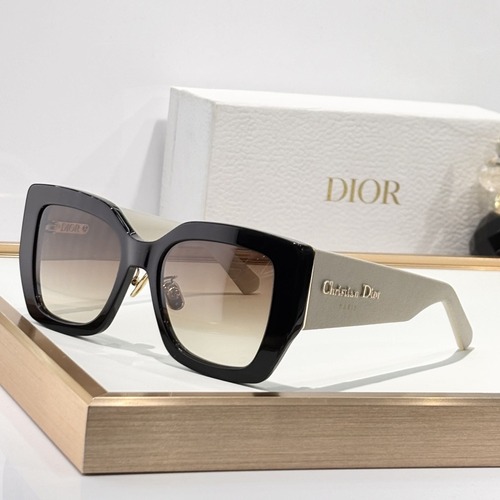 DIOR 디올 오버사이즈 스퀘어 선글라스