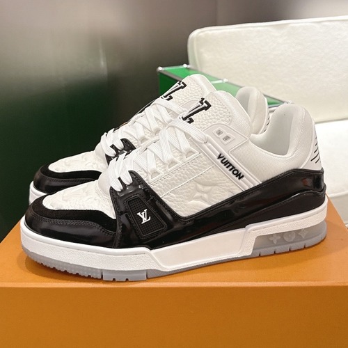 LOUIS VUITTON 루이비통 트레이너 스니커즈 블랙 앤 화이트