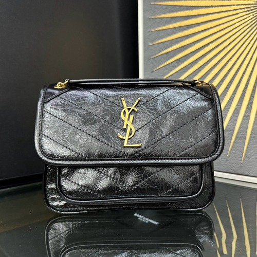 SAINT LAURENT 생로랑 니키 미디엄 크링클 빈티지 레더 숄더백 22CM