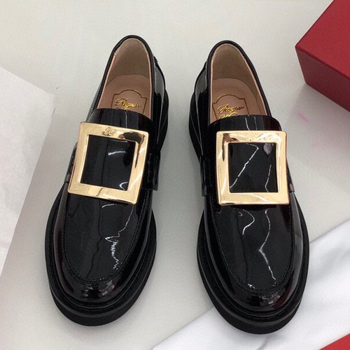 Roger Vivier 로저 비비에 벨 비비에 크리스탈 버클 페이턴트 로퍼