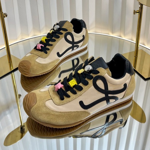 Loewe 로에베 발레트 러너 스니커즈