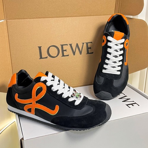 Loewe 로에베 발레트 러너 스니커즈