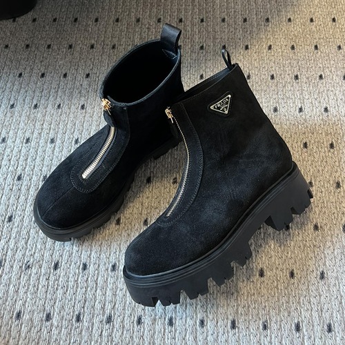 Prada 프라다 모노리스 스웨이드 플랫폼 앵클부츠