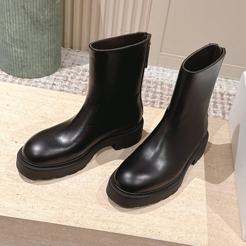 THE ROW 더로우 브라운 레더 앵클부츠