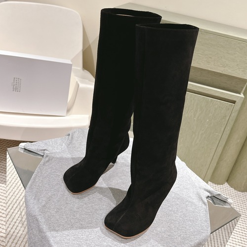 MAISON MARGIELA 메종 마르지엘라 스웨이드 미들힐 롱부츠