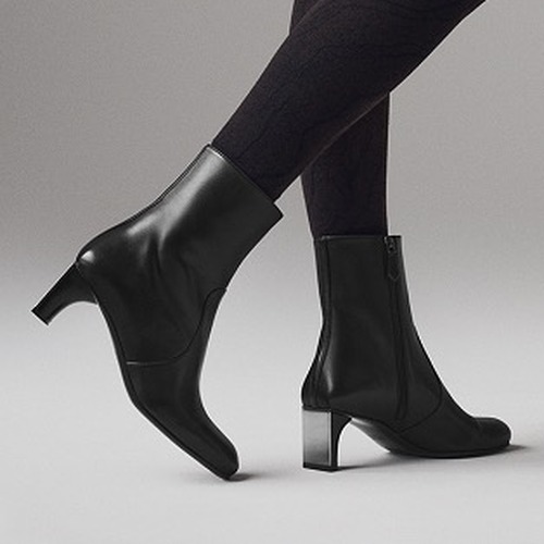 HERMES 에르메스 루이사 레더 앵클 부츠