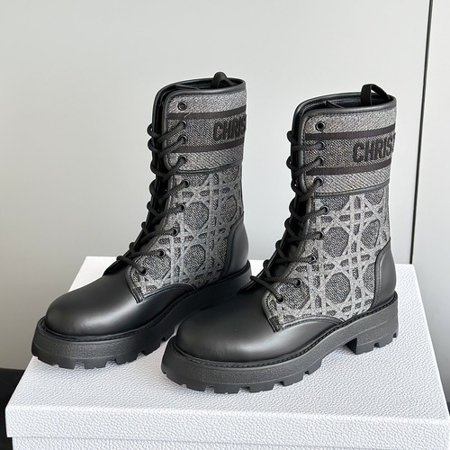 DIOR 디올 로고 레이스업 컴뱃 부츠