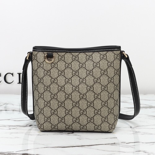 Gucci 구찌 GG 수프림 스퀘어 크로스백 GG 수프림 캔버스 카멜 브라운 16cm