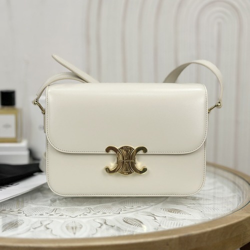 Celine 셀린느 트리오프 클래식 박스 백 미디움 스무스 카프스킨 블랙 골드