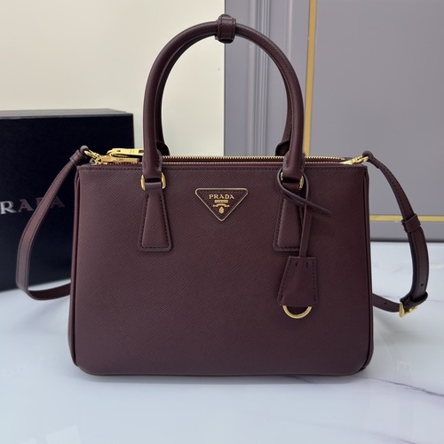 Prada 프라다 1BA863 사피아노 레더 미디엄 토트백 블랙 골드